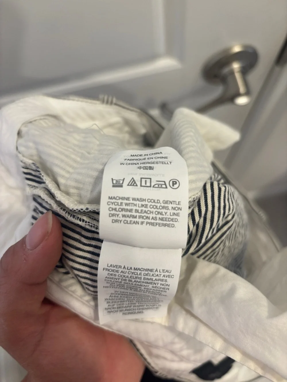 J.Crew Striped Shorts Black White Seersucker Cotton Size 6 Casual Summer